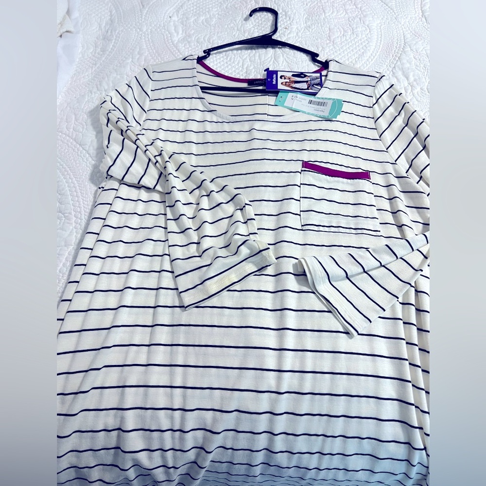 NWT XL Papermoon striped top with back button detail.